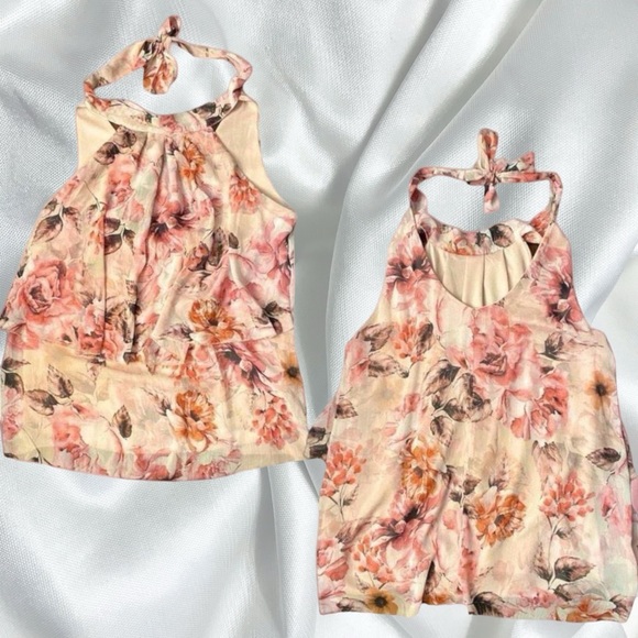 Romantic floral layered sleeveless halter top - Picture 3 of 3